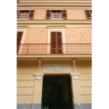 Τhe beautiful interior&exterior historic slaked lime colour